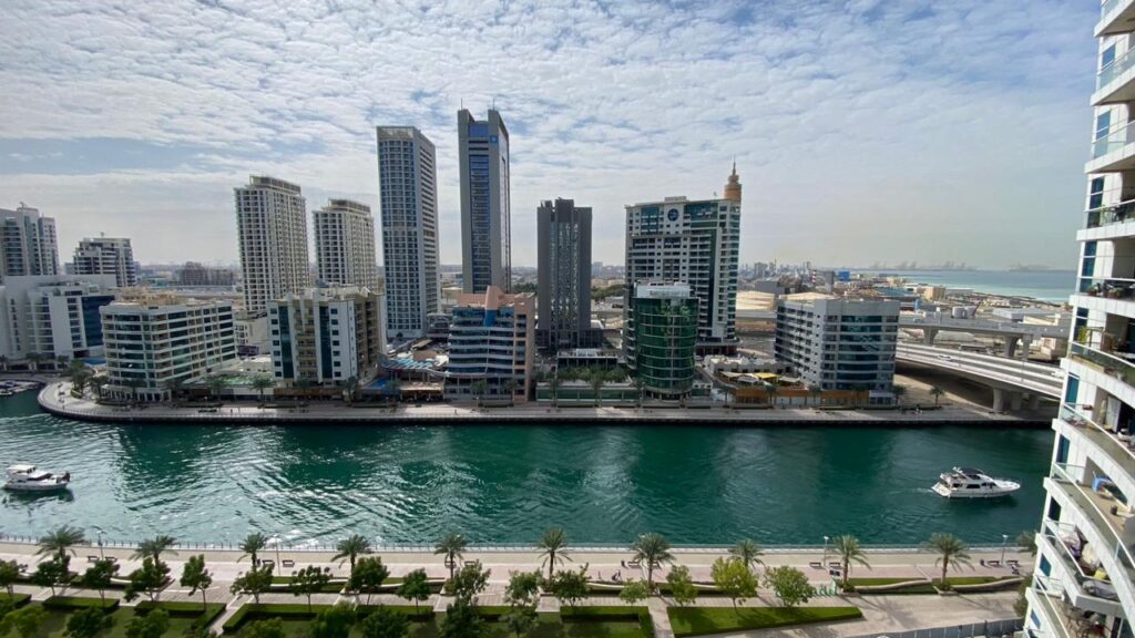 Dorra Bay Dubai Marina Photos