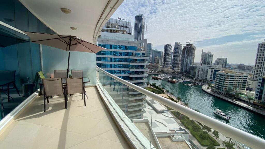 Dorra Bay Dubai Marina Photos