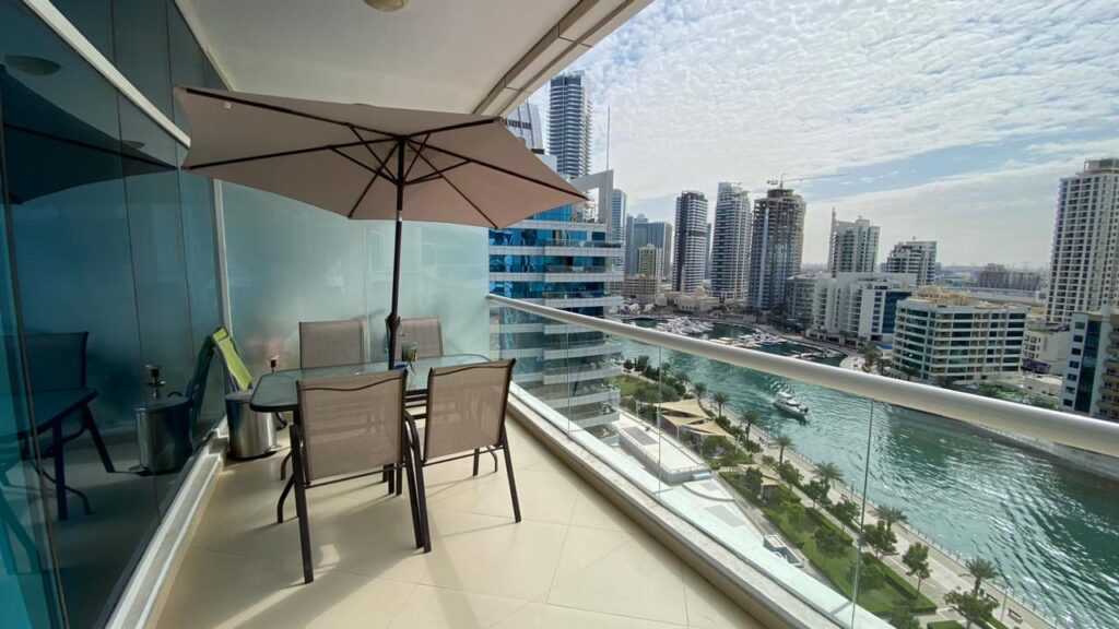 Dorra Bay Dubai Marina Photos
