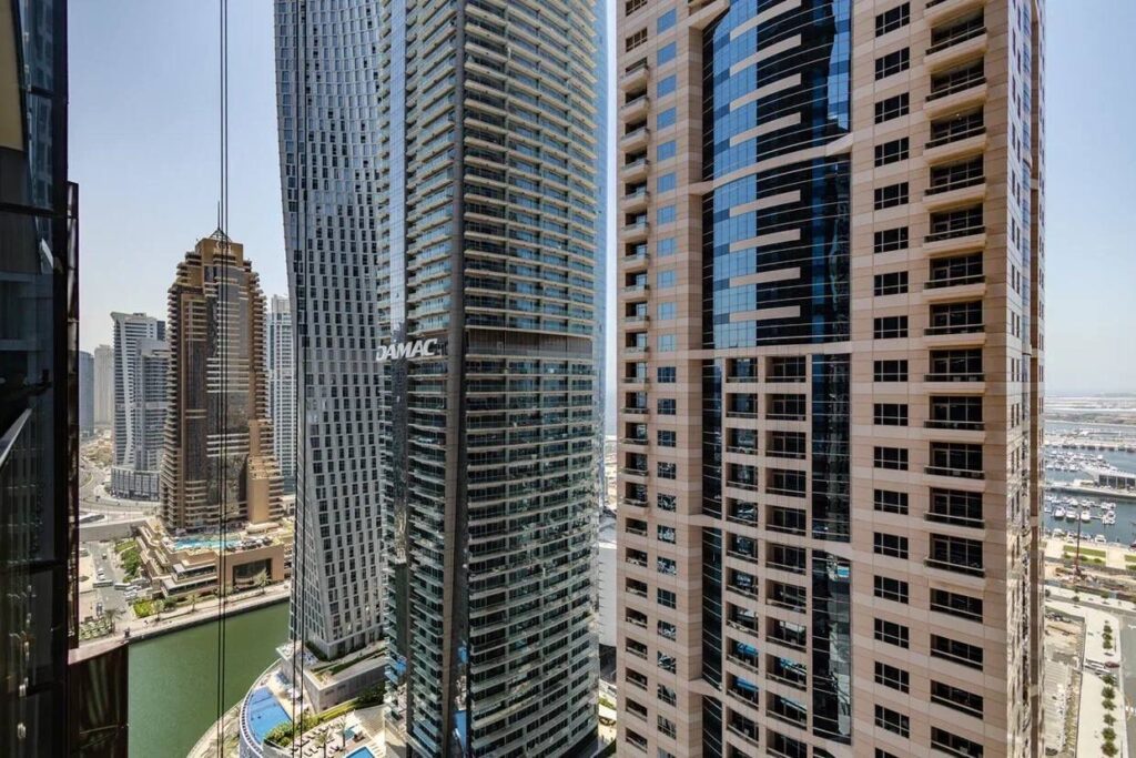 Marina Gate Upgraded Apartment